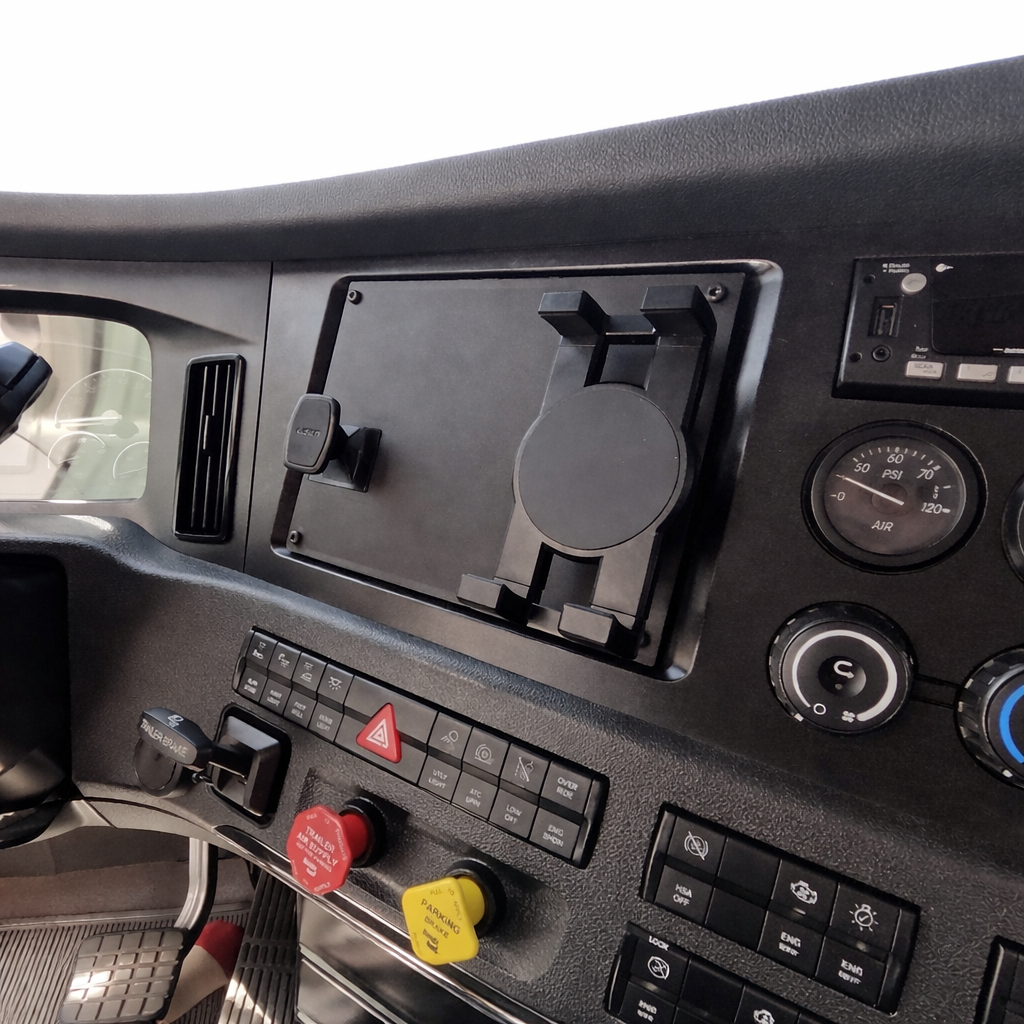 Freigthliner Cascadia 2018-2025 ОЕМ-Style Multi-Mount Dash Plate – Up to 2 Gadgets