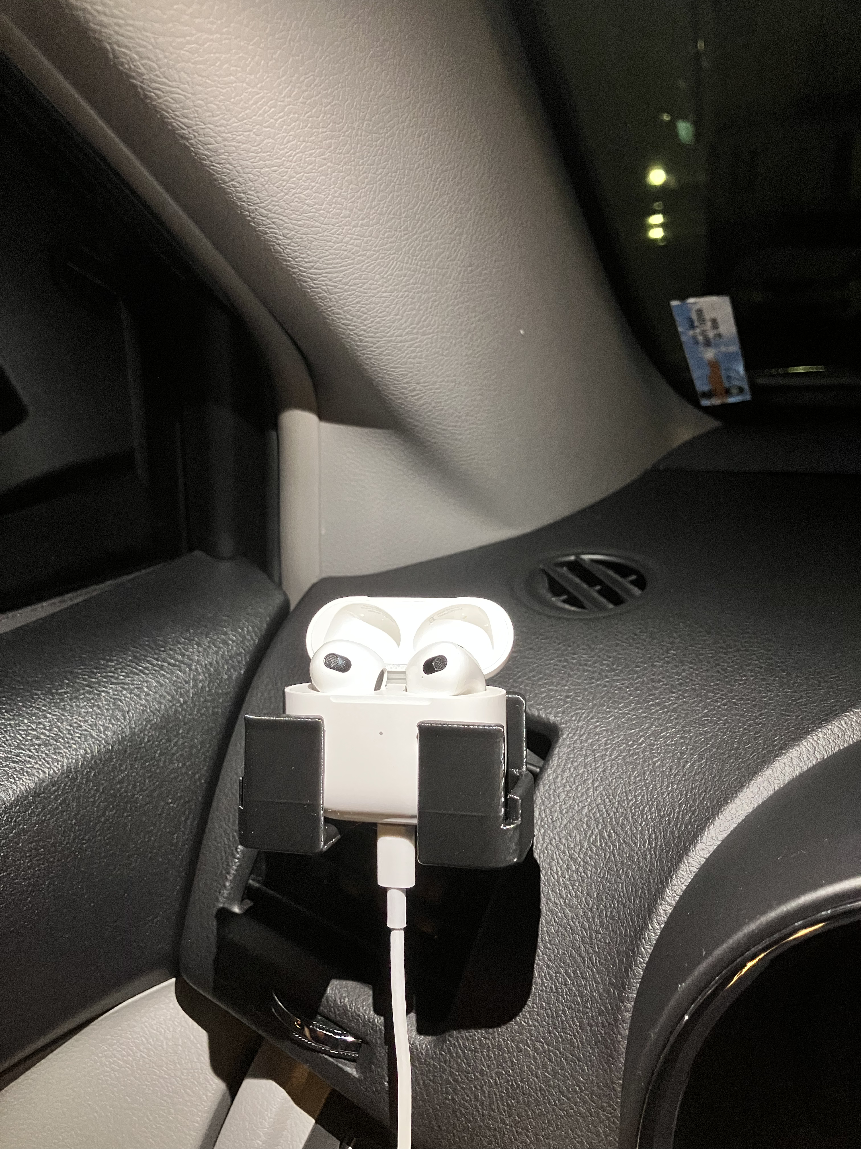 Car Vent AirPods Holder – One-Hand Driving Safe Mount