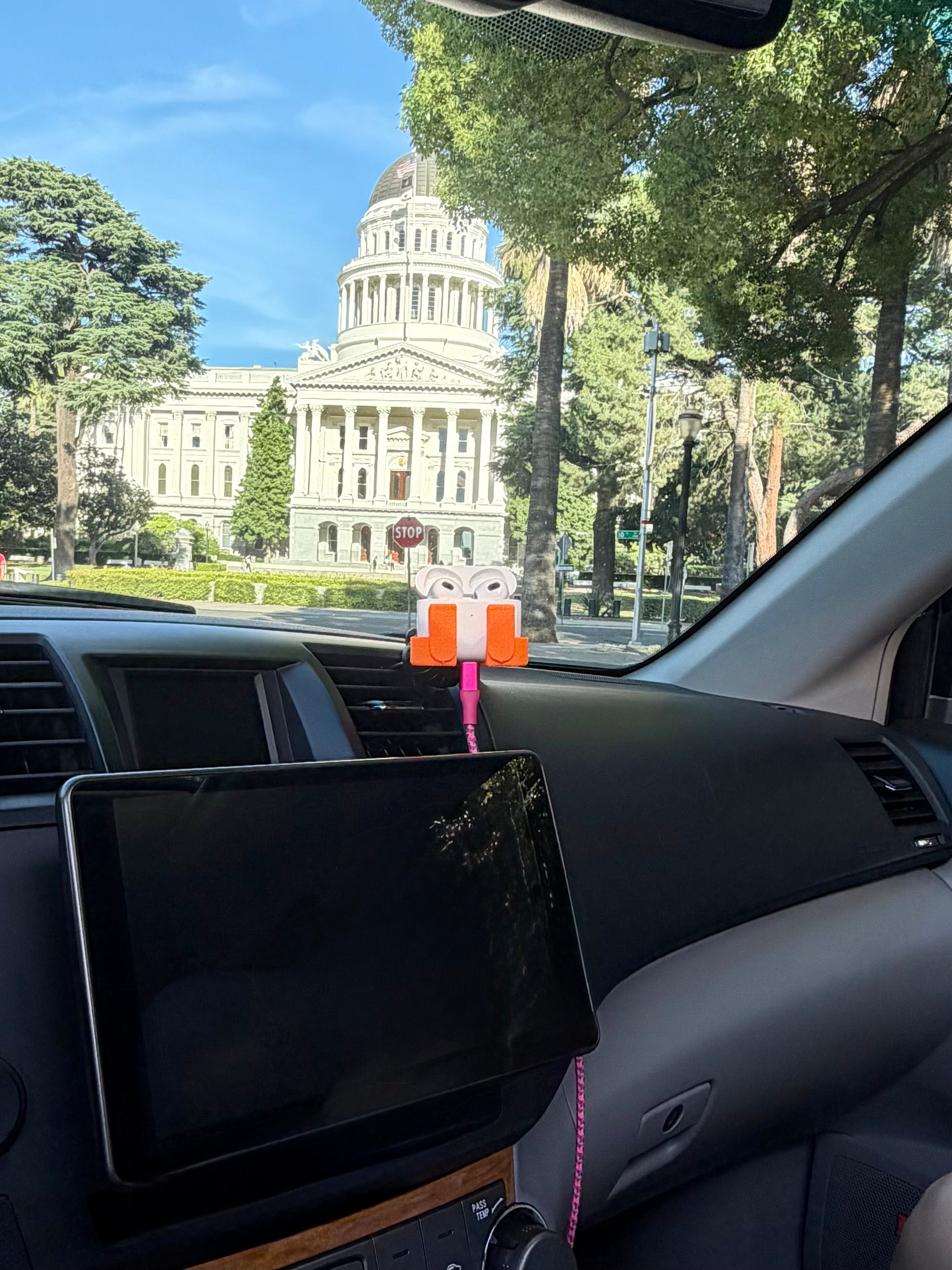 Orange Car Vent Clip Holder for AirPods 3 4, One-Hand Driving Mount